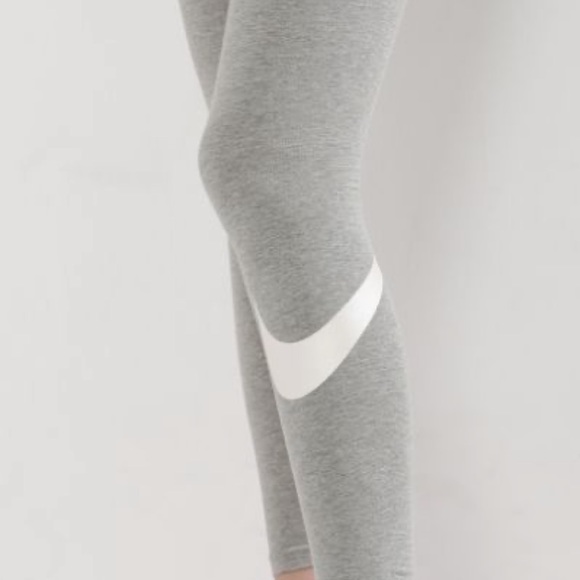 Nike Pants - Nike grey leggings